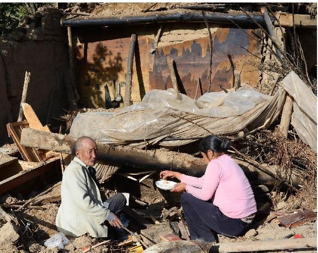 南洋防爆電機有限公司收集甘肅村民受災(zāi)情況圖片